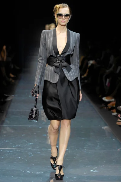 Look 9